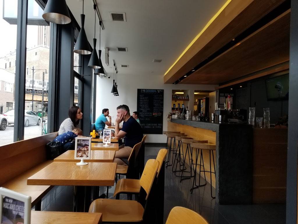 5411 Empanadas | Wicker Park | cafe | 2045 W North Ave, Chicago, IL 60647, USA | 7732768344 OR +1 773-276-8344