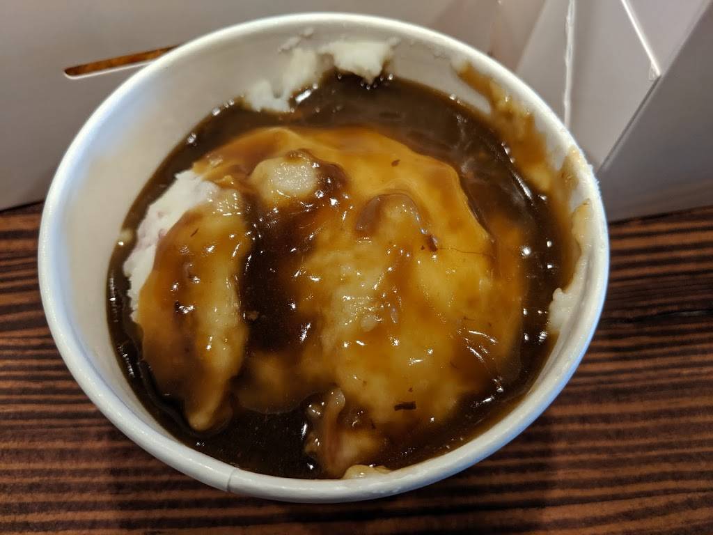 TKK Fried Chicken 頂呱呱 x Kung Fu Tea | meal takeaway | 1 Beale St, Quincy, MA 02170, USA | 6174810785 OR +1 617-481-0785