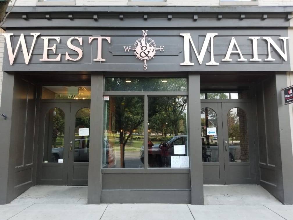 West & Main - Bar & Grill | restaurant | 187 W Market St, Warren, OH 44481, USA | 3309741665 OR +1 330-974-1665