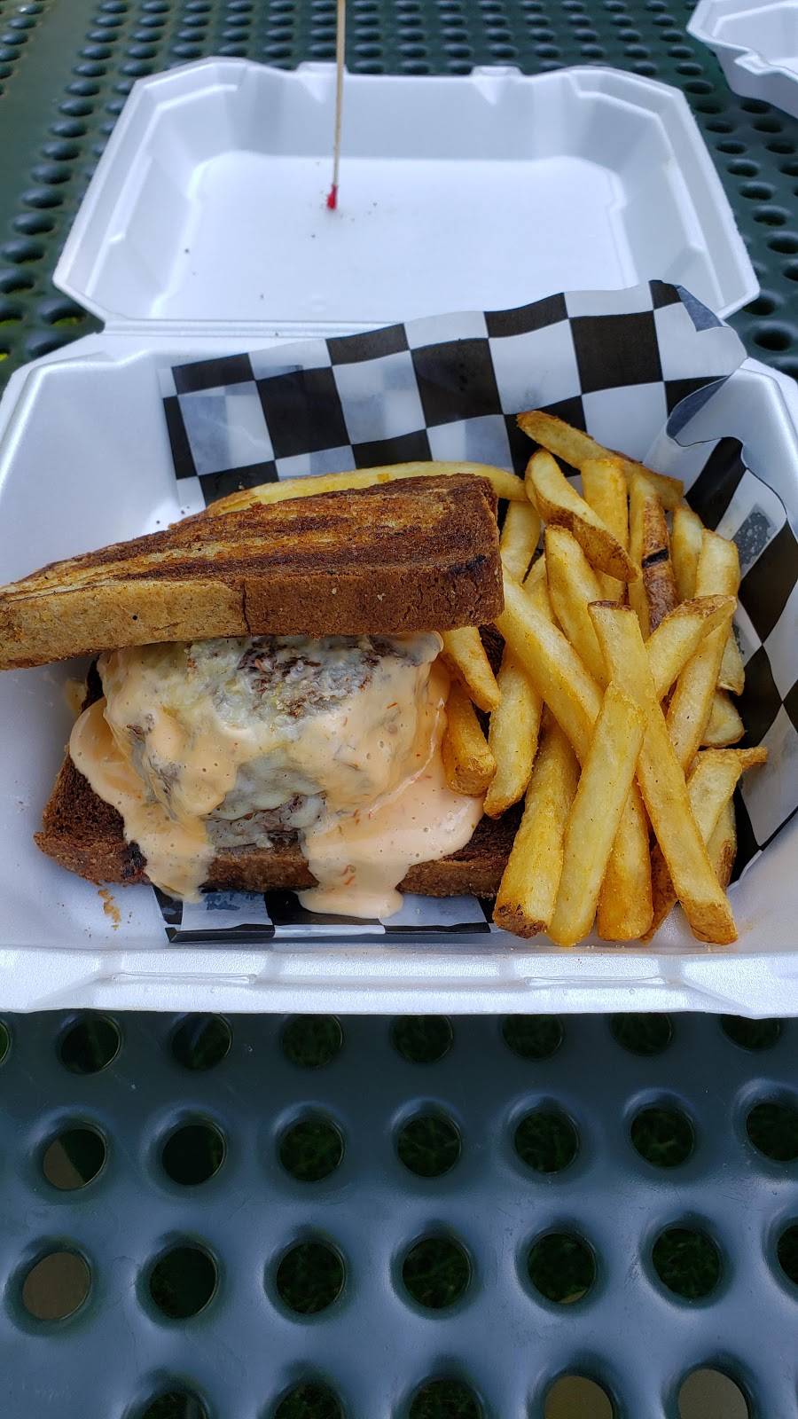 Atomic Star Tavern | restaurant | 12 Civic Center Plaza #1675, Mankato, MN 56001, USA | 5077200200 OR +1 507-720-0200