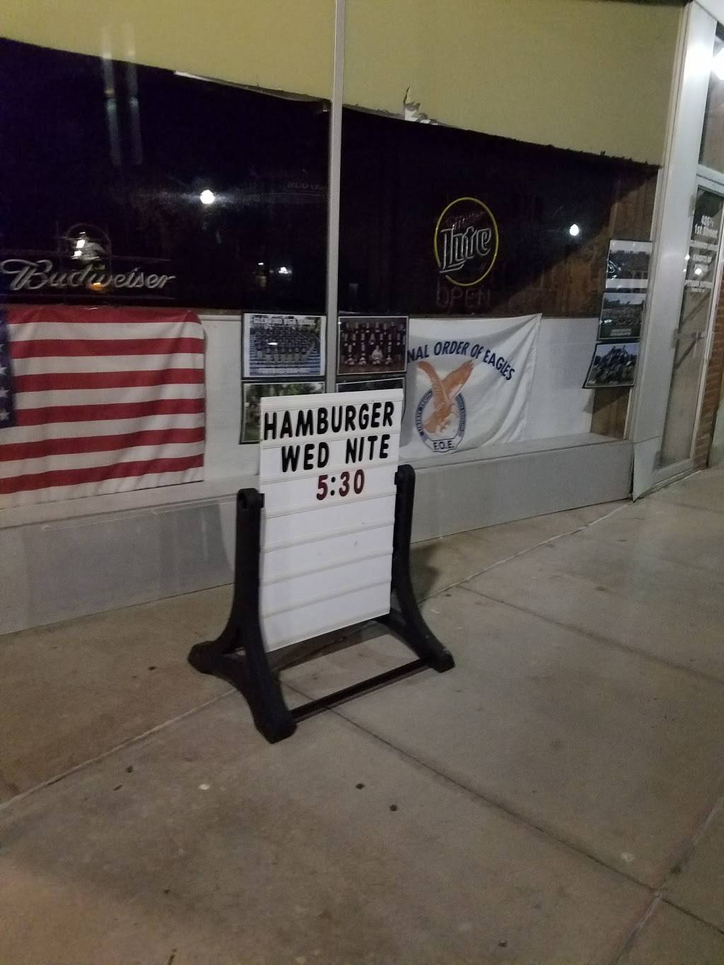 Quart House | restaurant | 20 N Walnut St, Glenwood, IA 51534, USA | 7125273405 OR +1 712-527-3405