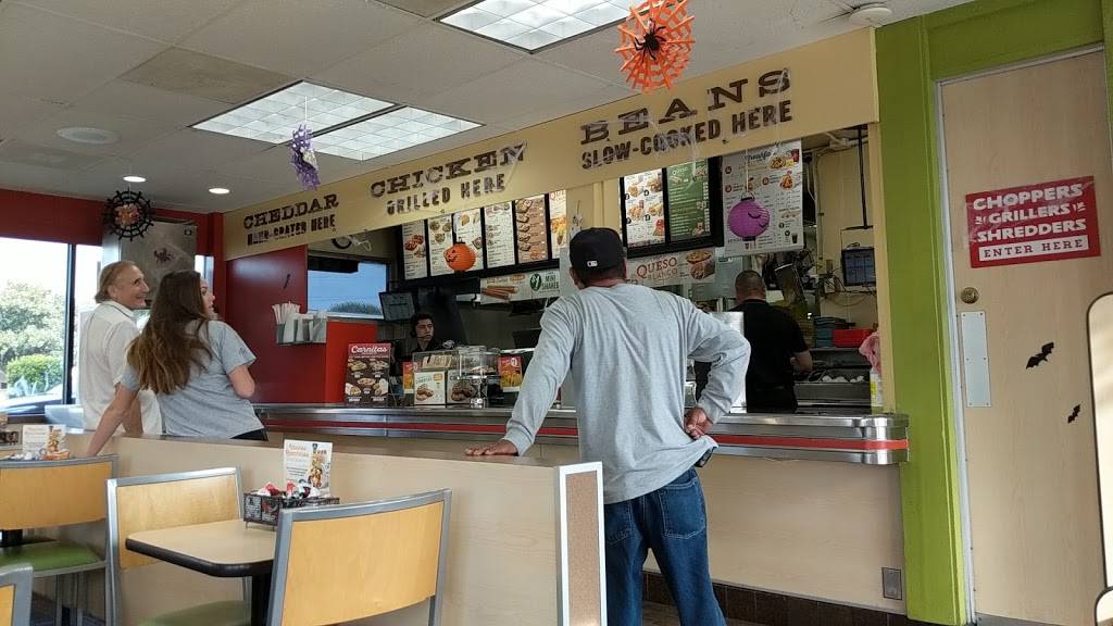 Del Taco | meal takeaway | 13742 Red Hill Ave, Tustin, CA 92780, USA | 7145441018 OR +1 714-544-1018