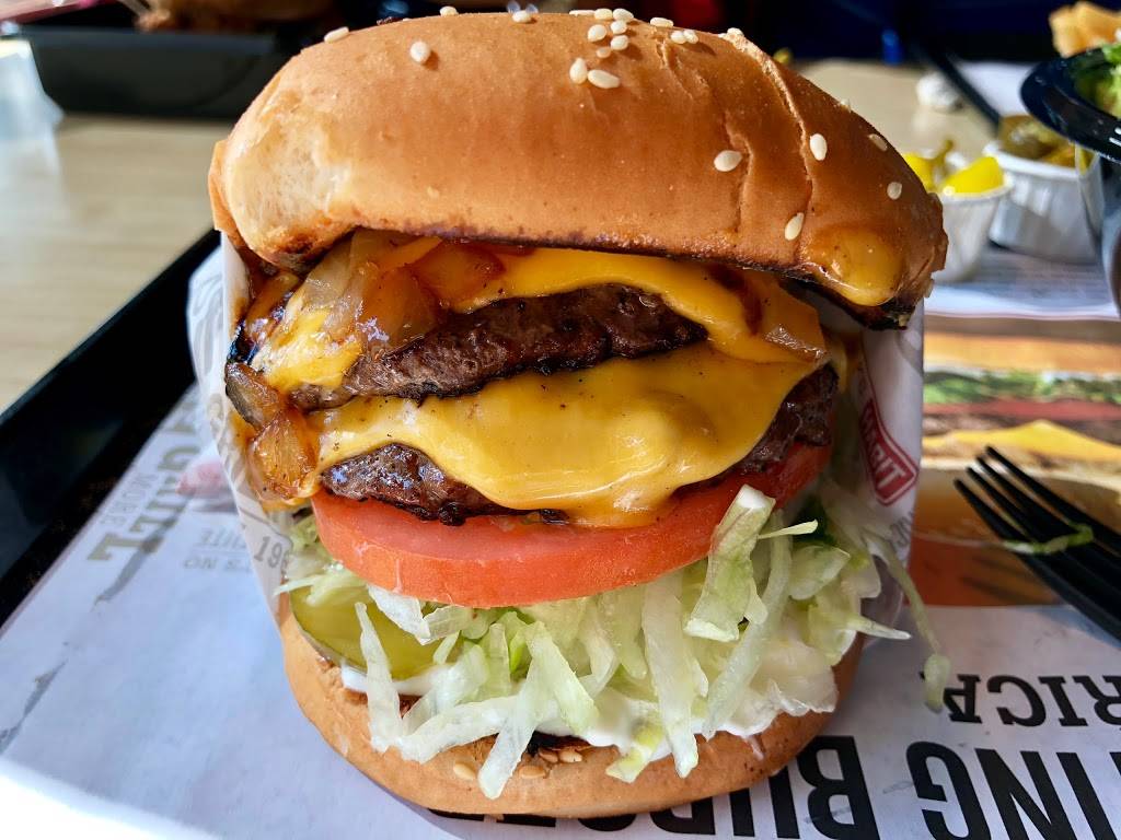 The Habit Burger Grill | restaurant | 11257 183rd St, Cerritos, CA 90703, USA | 5624021010 OR +1 562-402-1010