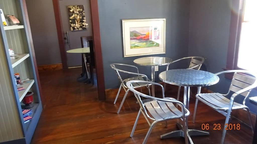 The Edgemont | cafe | 2800 N Central Ave, Phoenix, AZ 85004, USA | 6022539220 OR +1 602-253-9220