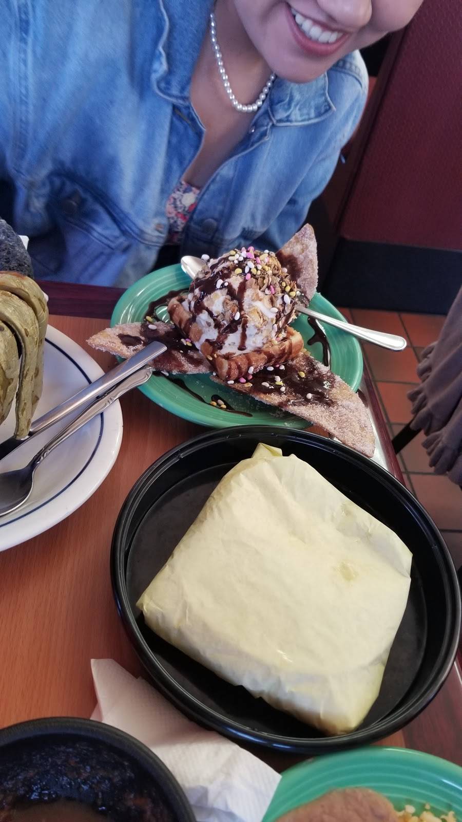 Los Robles Restaurant | restaurant | 911 CA-79, Hemet, CA 92543, USA | 9519291832 OR +1 951-929-1832