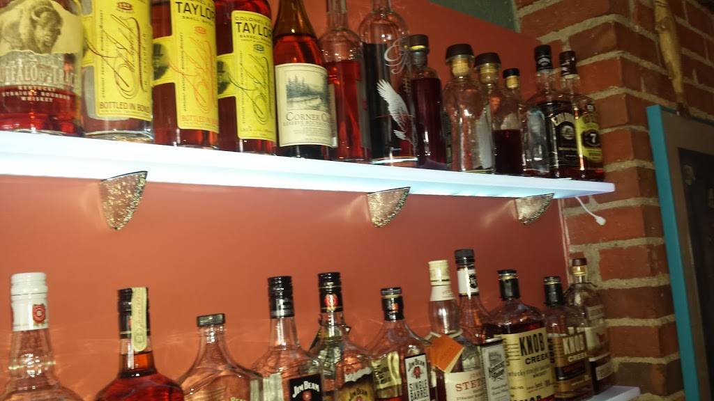 Beach Club Bistro | restaurant | 21939 Lakeshore Blvd, Cleveland, OH 44123, USA | 2167317499 OR +1 216-731-7499