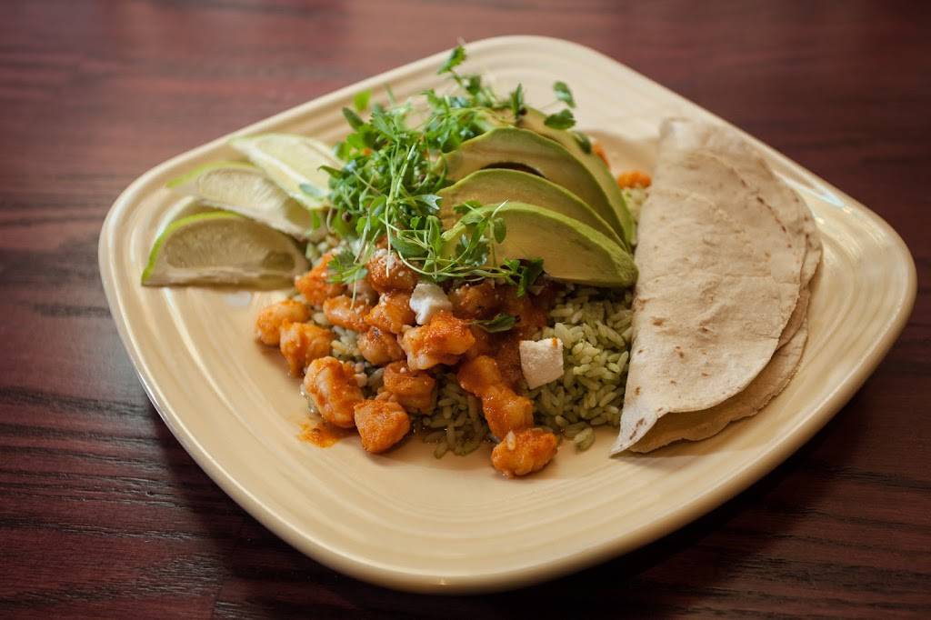 Saloon | restaurant | 112 E College St, Iowa City, IA 52240, USA | 3193543837 OR +1 319-354-3837