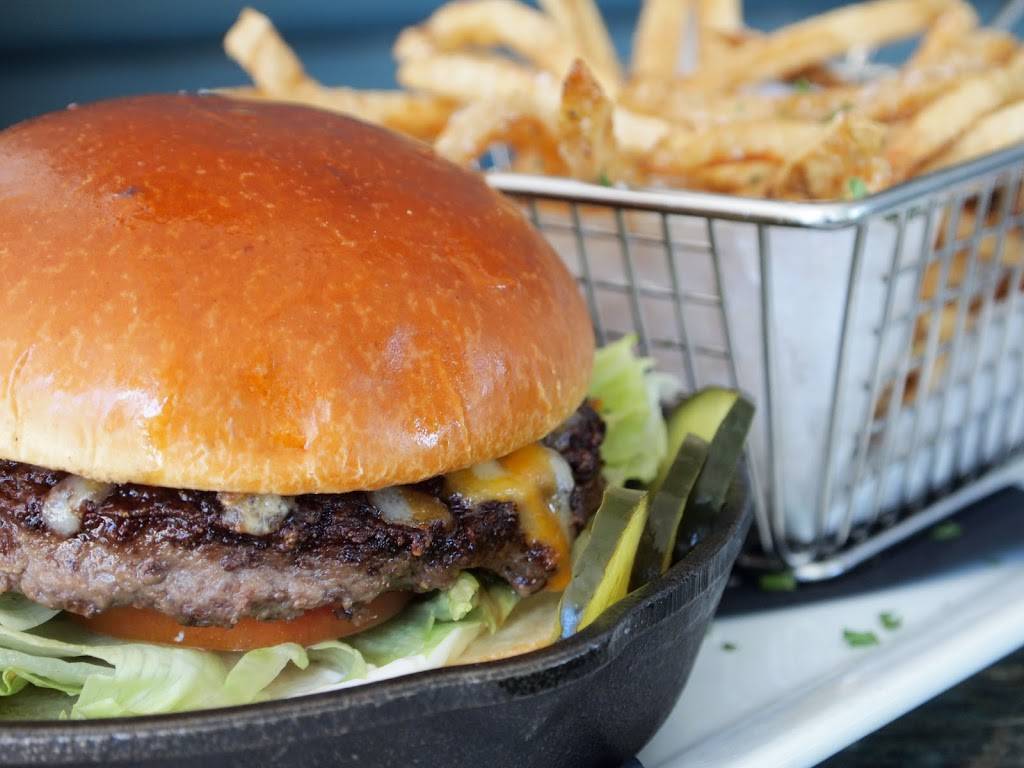 Winslows Wine Cafe | restaurant | 4101 Camp Bowie Blvd, Fort Worth, TX 76107, USA | 8175466843 OR +1 817-546-6843