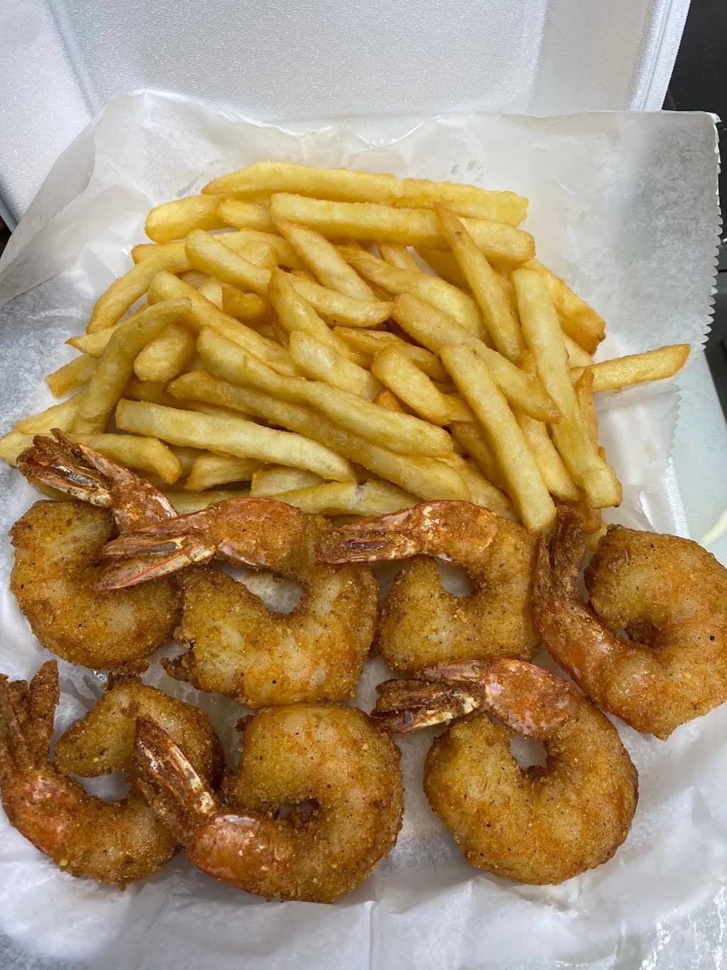 St.Louis Fish & Chicken Grill | restaurant | 10051 Bellefontaine Rd, St. Louis, MO 63137, USA | 3143955555 OR +1 314-395-5555