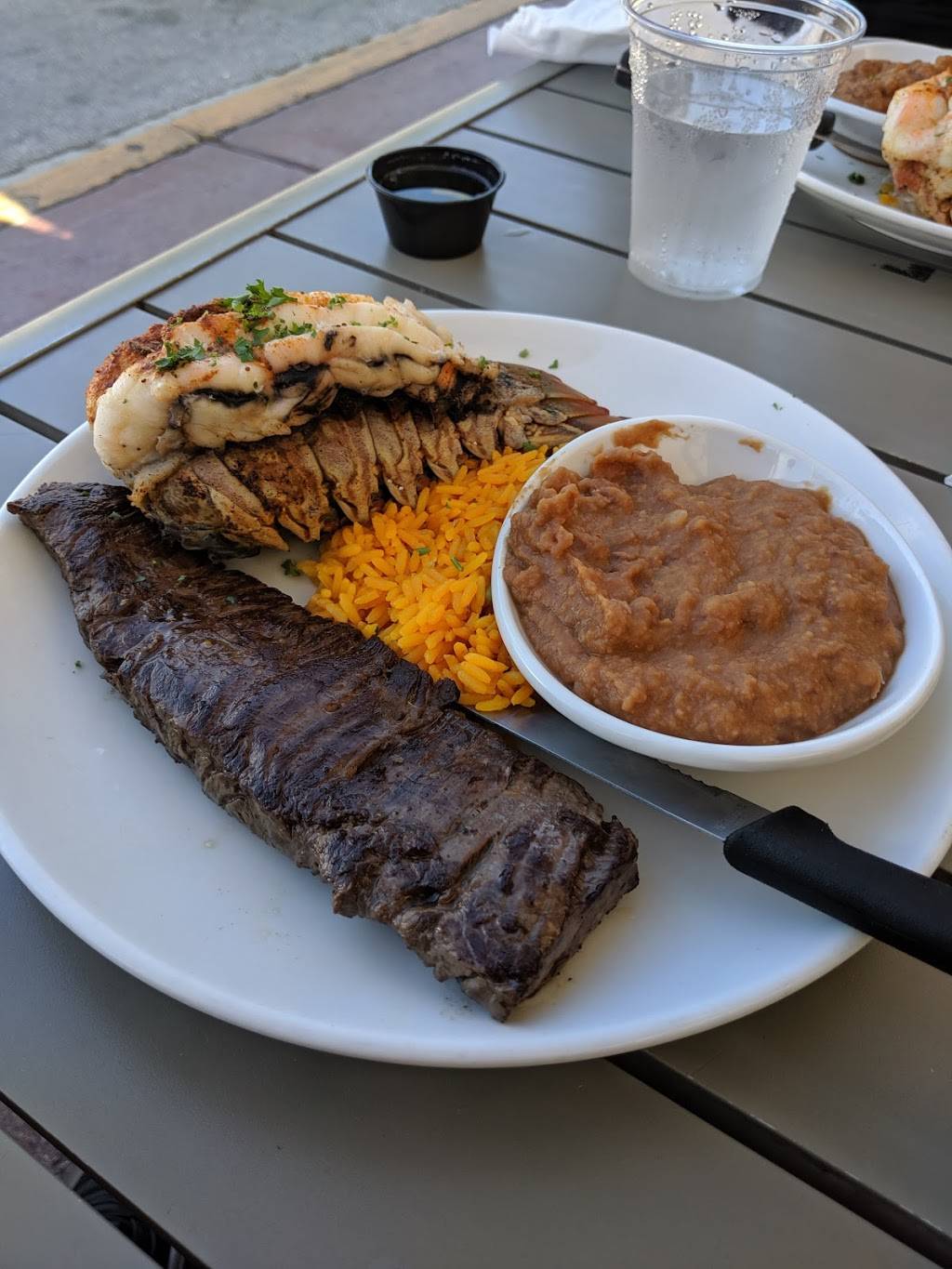 Wild N Out Bar | restaurant | 1144 Ocean Dr, Miami Beach, FL 33139, USA | 3055353500 OR +1 305-535-3500