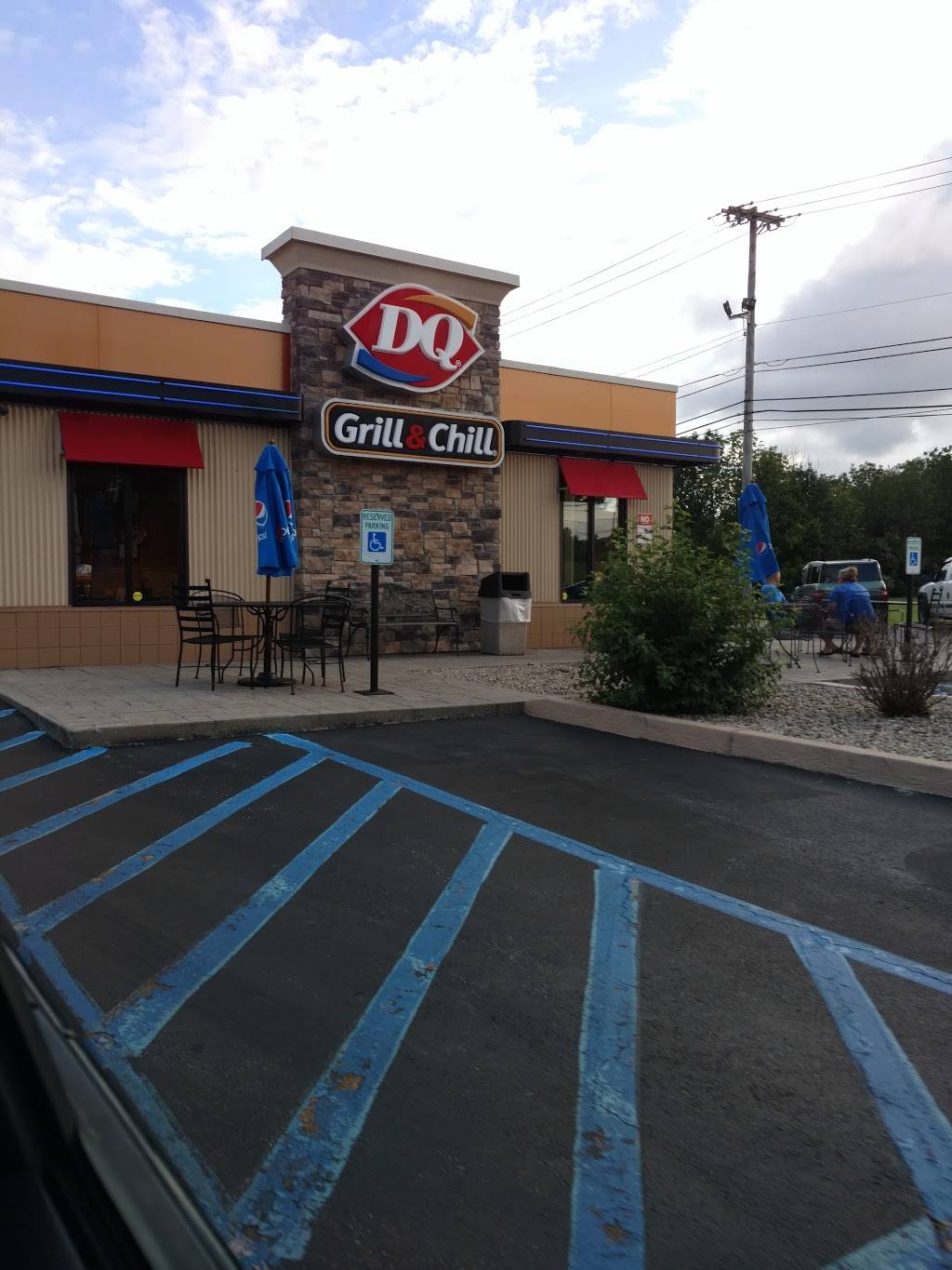 Dairy Queen Grill & Chill | restaurant | 1422 Fulton Rd, Winchester, KY 40391, USA | 8597375555 OR +1 859-737-5555
