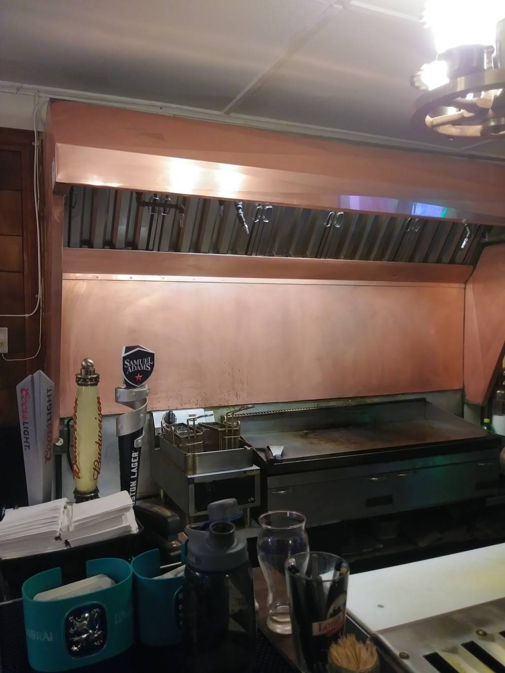 Gas Lighter Restaurant | restaurant | 204 N Main St, Concord, NH 03301, USA | 6032288854 OR +1 603-228-8854