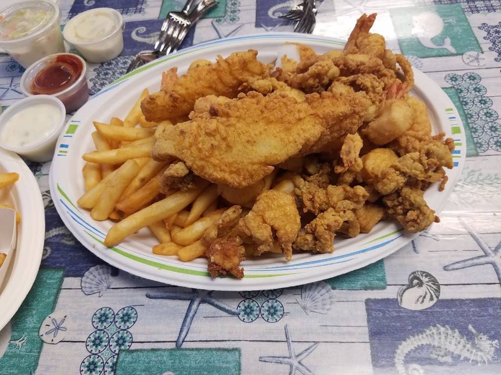 Rock Bottom Seafood | restaurant | 2234 State Rd, Plymouth, MA 02360, USA | 5088886678 OR +1 508-888-6678