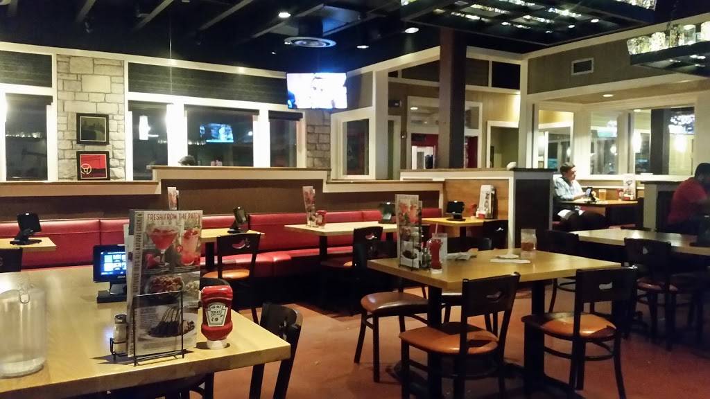 Chilis Grill & Bar | meal takeaway | 19825 Northwest Fwy, Houston, TX 77065, USA | 2818074260 OR +1 281-807-4260