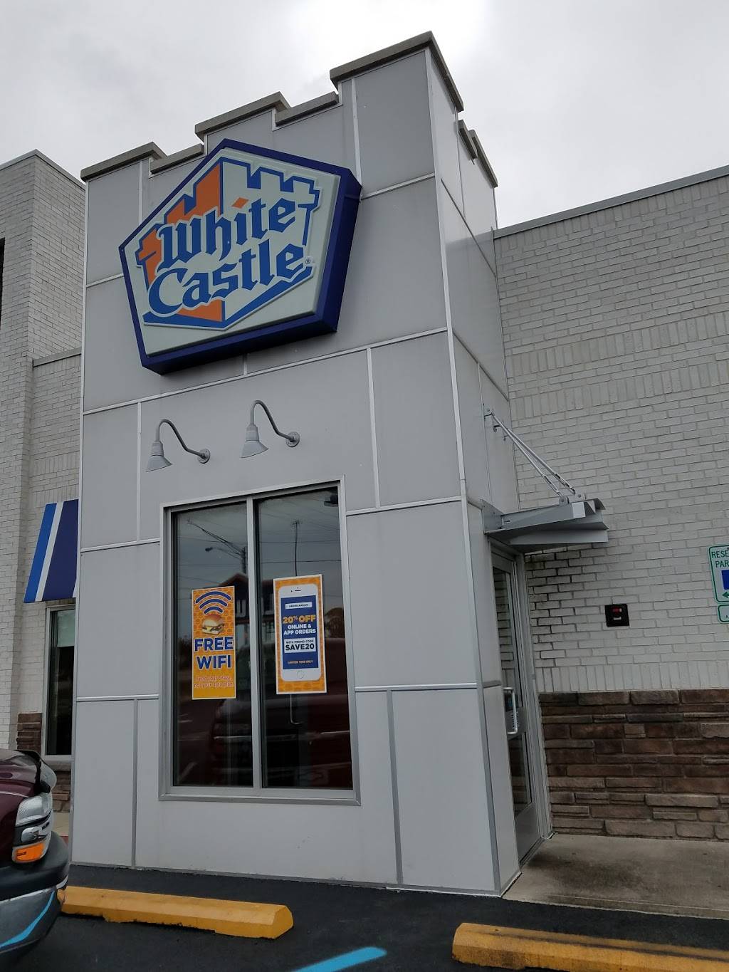 White Castle | restaurant | 4520 S Emerson Ave, Indianapolis, IN 46203, USA | 3177837449 OR +1 317-783-7449