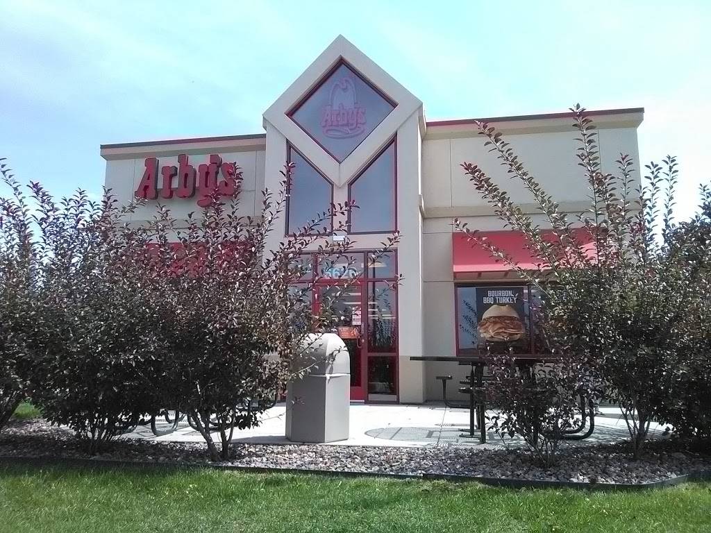 Arbys | meal takeaway | 6626 S Yosemite Ct, Greenwood Village, CO 80111, USA | 3037929809 OR +1 303-792-9809