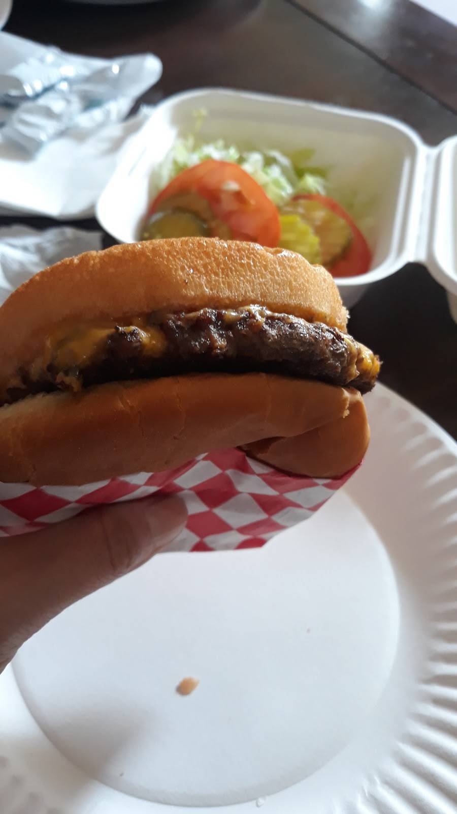 Biggies Burgers | restaurant | 4631 Mission Blvd, San Diego, CA 92109, USA | 8582634433 OR +1 858-263-4433