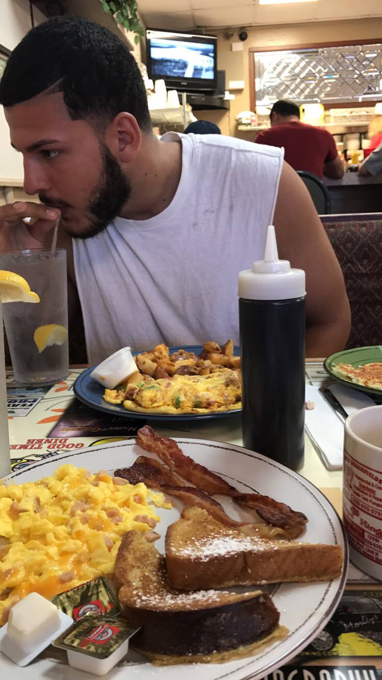 Good Times Diner | restaurant | 325 Airport-Pulling Rd, Naples, FL 34104, USA | 2394348778 OR +1 239-434-8778