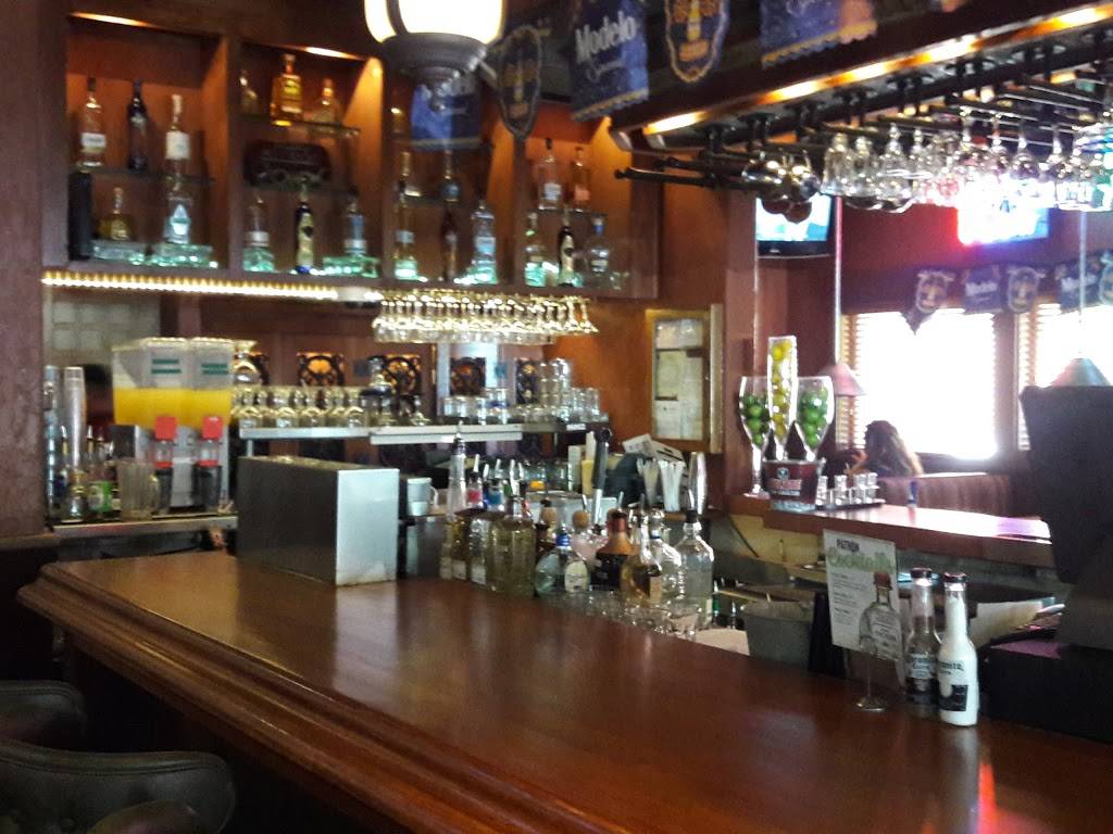 On The Border Mexican Grill & Cantina | restaurant | 1220 Galleria Blvd, Roseville, CA 95678, USA | 9167892220 OR +1 916-789-2220