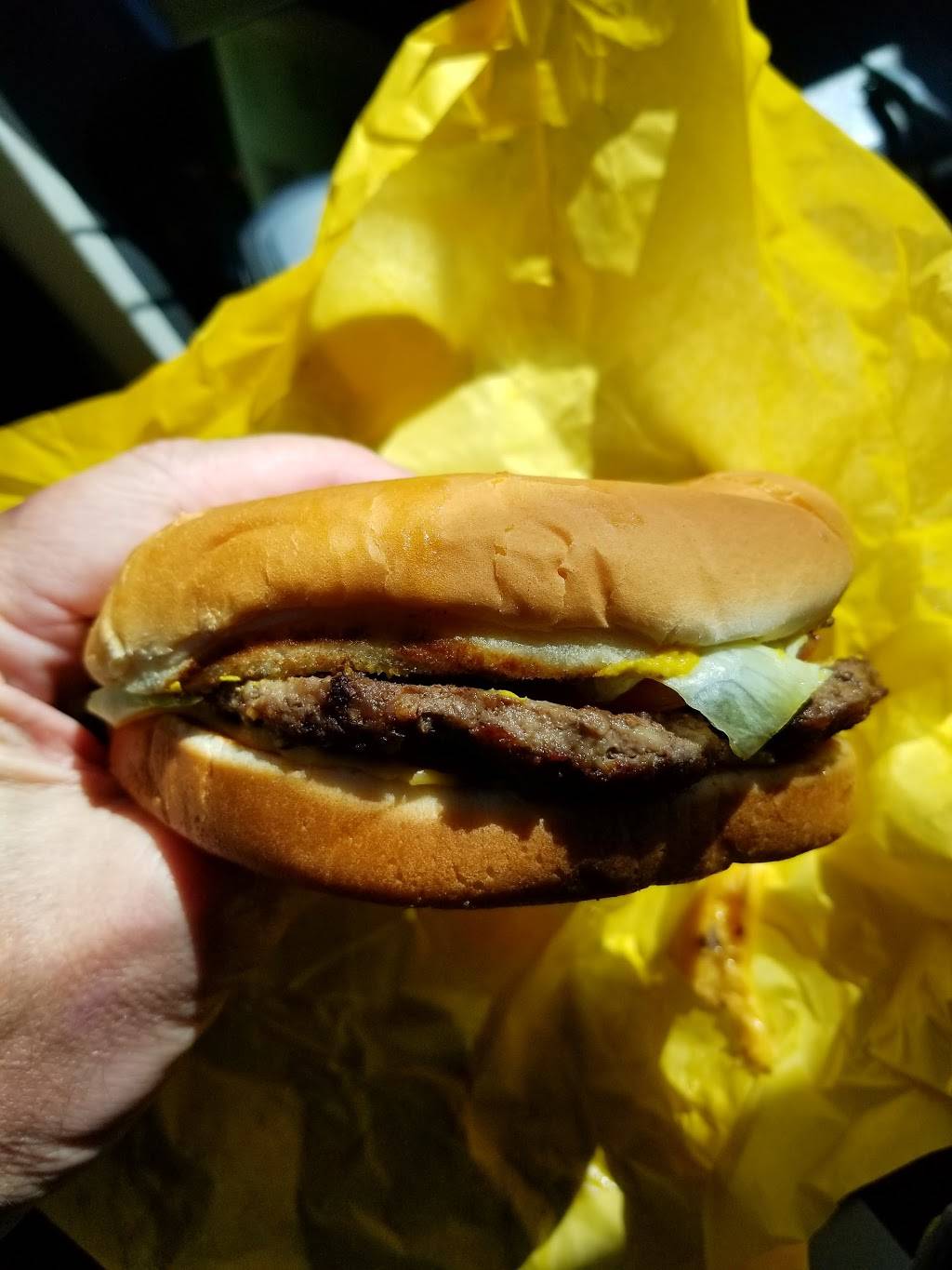 Whataburger | restaurant | 557 Cahaba Valley Rd, Pelham, AL 35124, USA | 2059872779 OR +1 205-987-2779