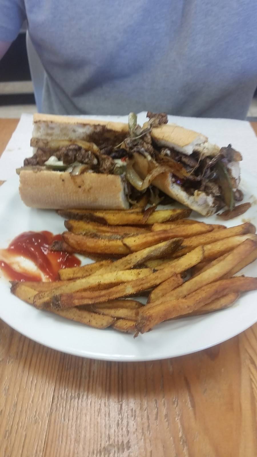 Pine Valley Market | restaurant | 3520 S College Rd, Wilmington, NC 28412, USA | 9103503663 OR +1 910-350-3663