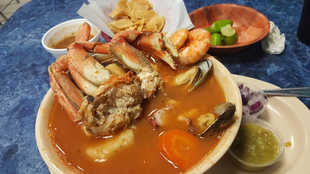 Las Islas Marias | restaurant | 8990 Sierra Ave Q, Fontana, CA 92335, USA | 9093551750 OR +1 909-355-1750