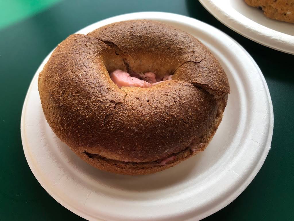 The Bagel Broker | bakery | 7825 Beverly Blvd, Los Angeles, CA 90036, USA | 3239311258 OR +1 323-931-1258