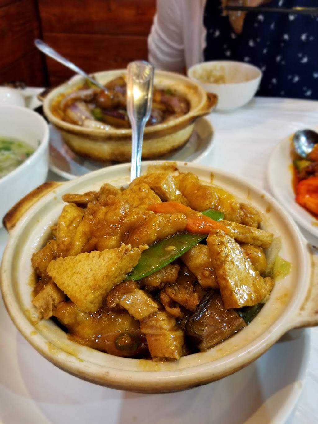 East Wall Chinese Cuisine | restaurant | 3033 W Parker Rd #214, Plano, TX 75023, USA | 9729857699 OR +1 972-985-7699