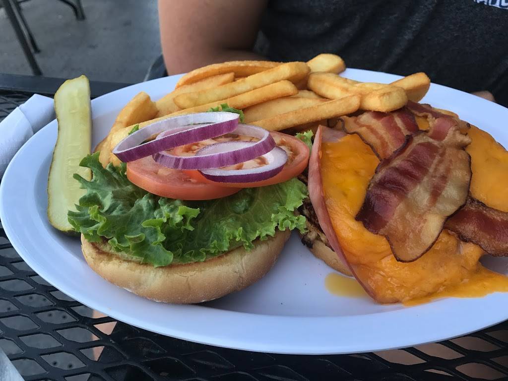 Dillons Bayou at Pleasant Harbor | restaurant | 40202 87th Ave, Peoria, AZ 85383, USA | 9285012227 OR +1 928-501-2227