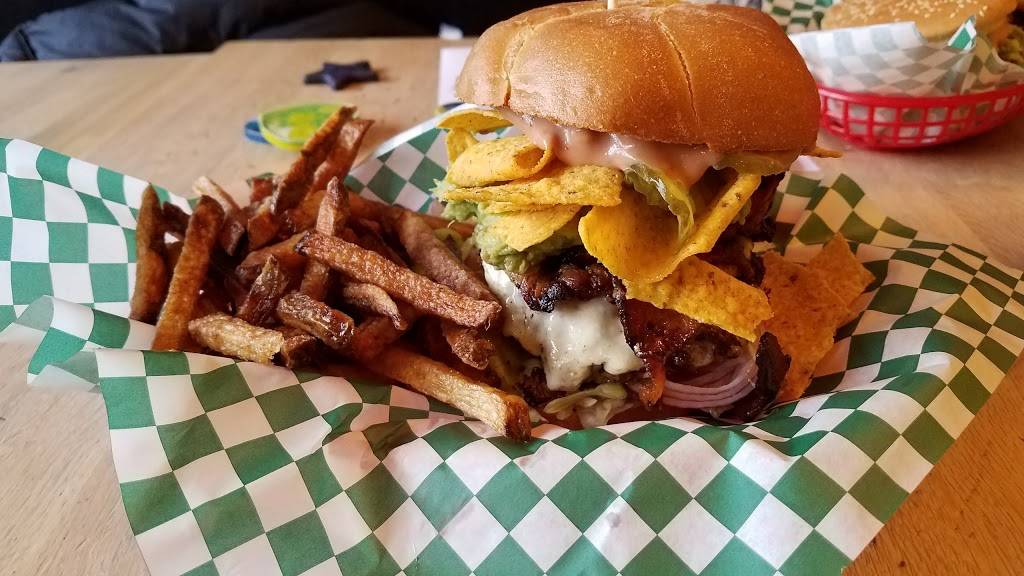 Stoopid Burger | restaurant | 2329 NE Glisan St, Portland, OR 97232, USA | 5034775779 OR +1 503-477-5779