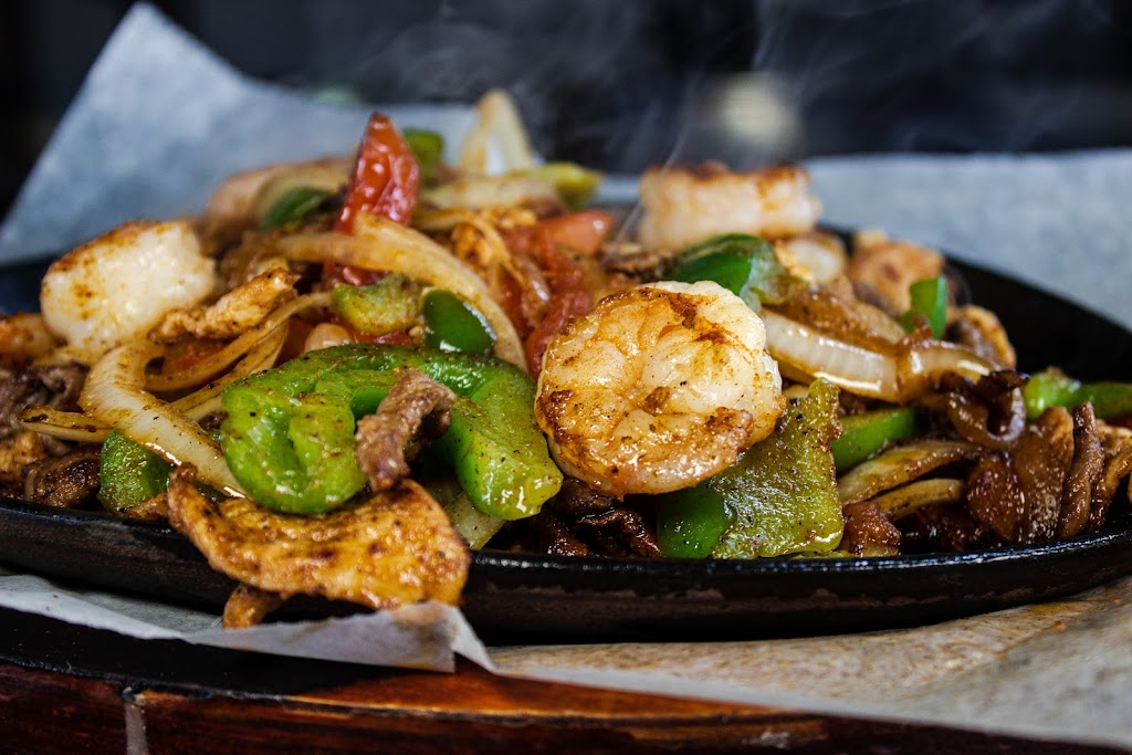 El Rey Cocina Y Cantina | night club | 132 S 9th St, Columbia, MO 65201, USA | 5734425389 OR +1 573-442-5389