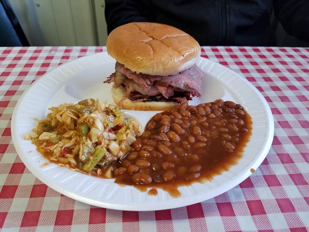 Smoke Trail BBQ | restaurant | 2116 S Main St, Paris, IL 61944, USA | 2174633668 OR +1 217-463-3668