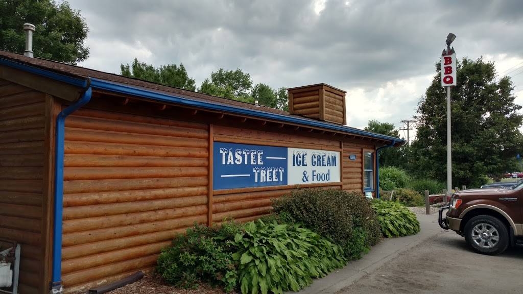 Tastee Treet | restaurant | 13996 Wabash Ave, Council Bluffs, IA 51503, USA | 7123662892 OR +1 712-366-2892