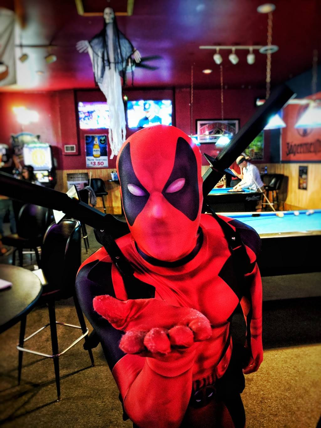 Mugsys Pub And Patio | restaurant | 1040 Hilliard Rome Rd, Columbus, OH 43228, USA | 6148702400 OR +1 614-870-2400