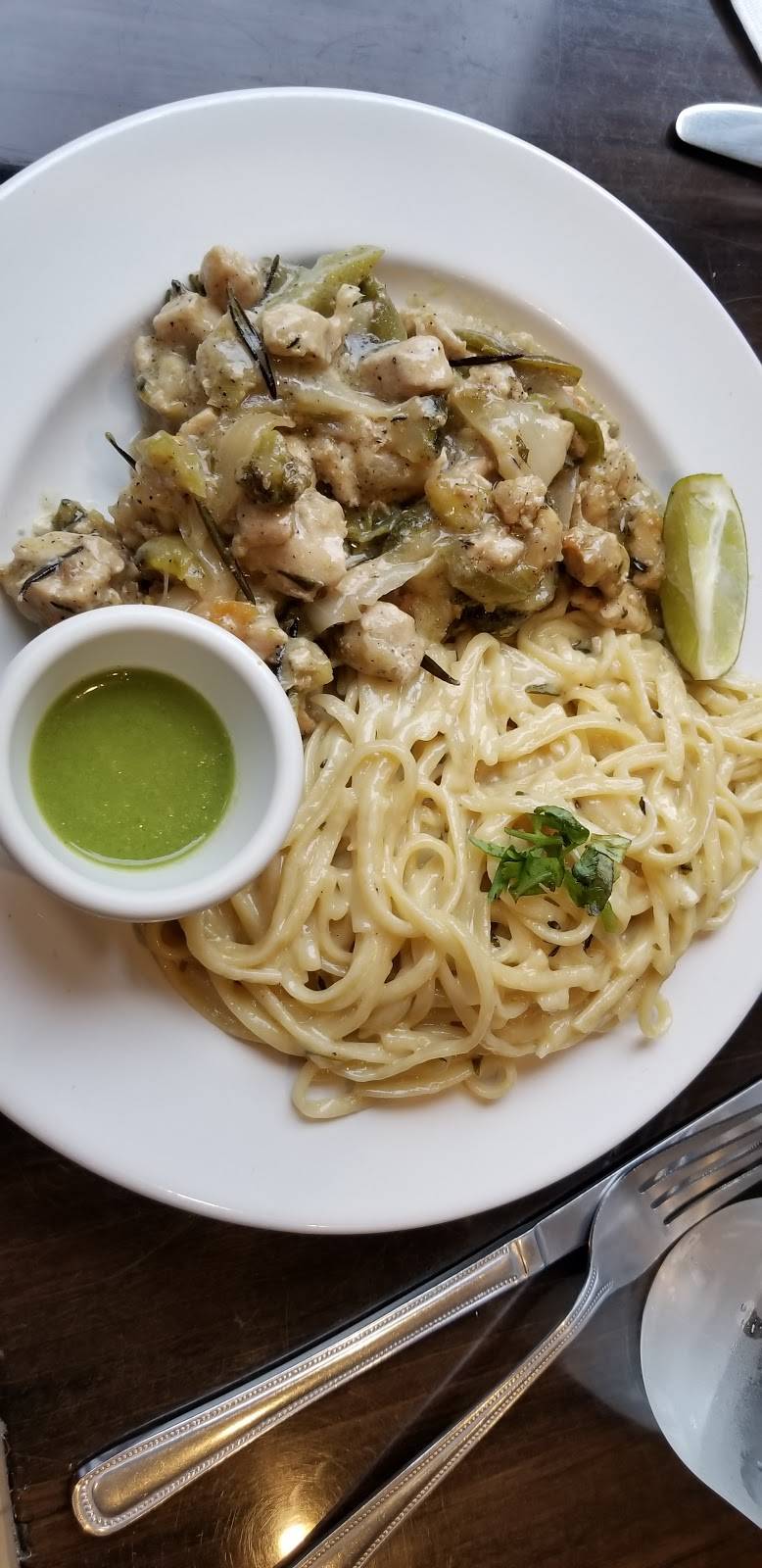 Safari | restaurant | 219 W 116th St, New York, NY 10026, USA | 6469644252 OR +1 646-964-4252