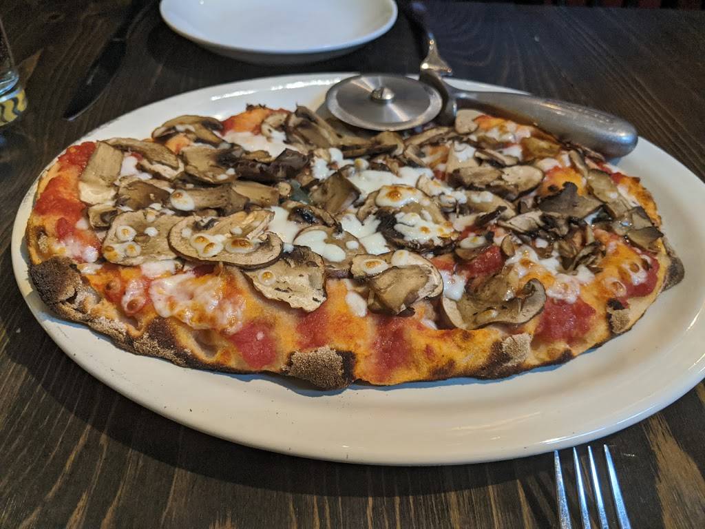 lAventino Forno Romano | restaurant | 355 E Ohio St, Chicago, IL 60611, USA | 3129645112 OR +1 312-964-5112