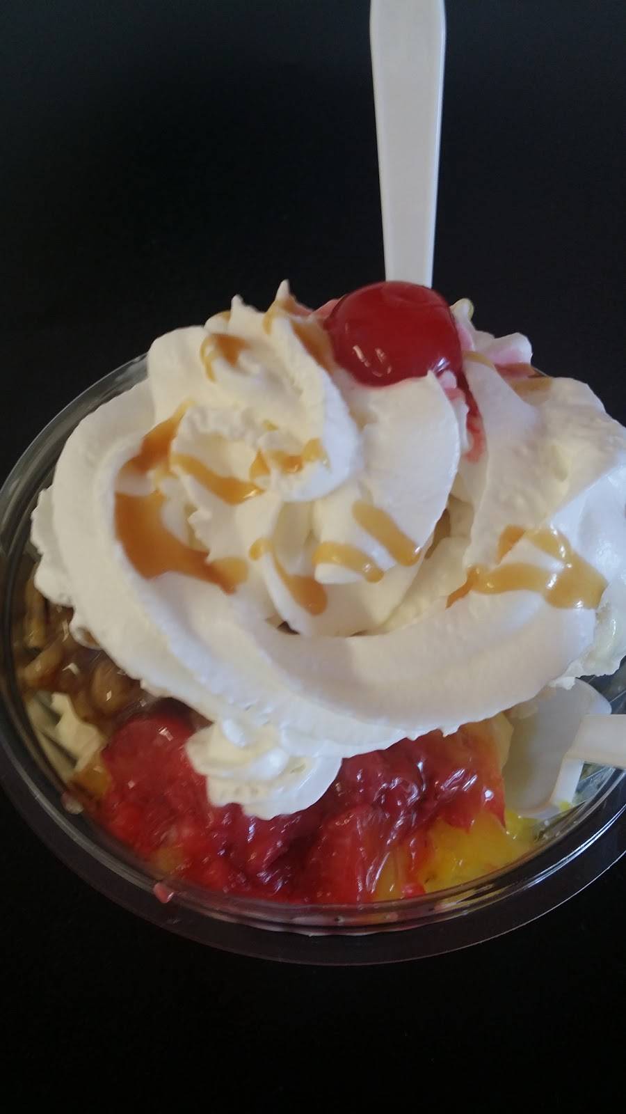 IC Scoops | restaurant | 12106 Boydton Plank Rd C, Petersburg, VA 23803, USA | 8045863582 OR +1 804-586-3582