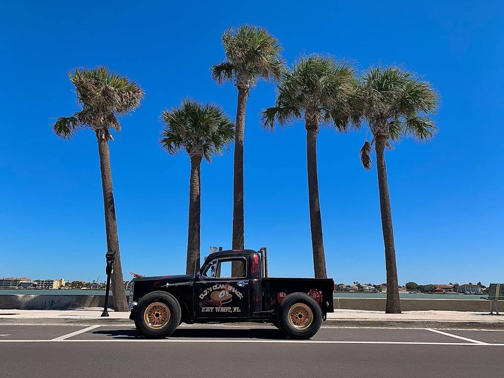 DJs Clam Shack | restaurant | 19705 Gulf Blvd Suite A, Indian Shores, FL 33785, USA | 7274747407 OR +1 727-474-7407