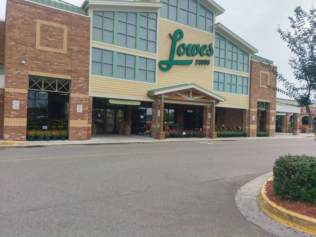 Lowes Foods on College Road | bakery | 341 S College Rd #37, Wilmington, NC 28403, USA | 9107969616 OR +1 910-796-9616
