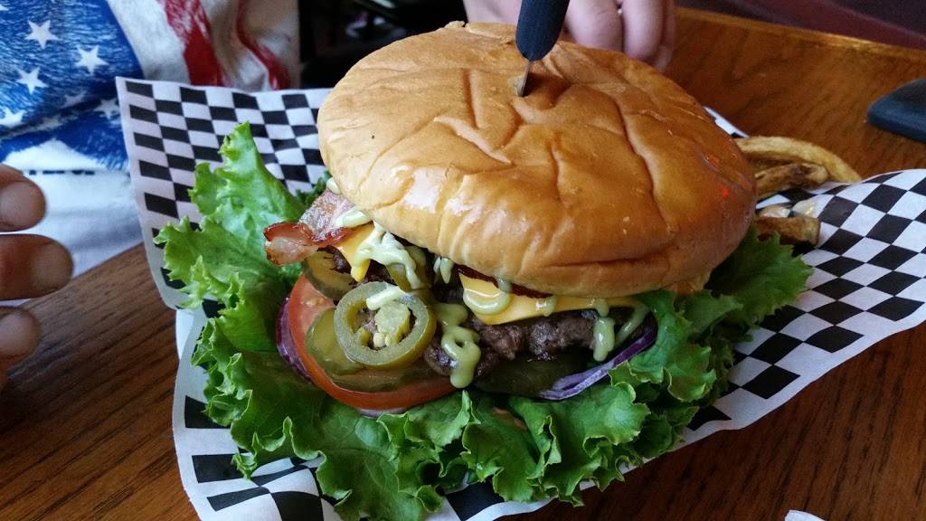 The Limit Bar & Grill | restaurant | 1500 S Gold St, Centralia, WA 98531, USA | 3603308049 OR +1 360-330-8049