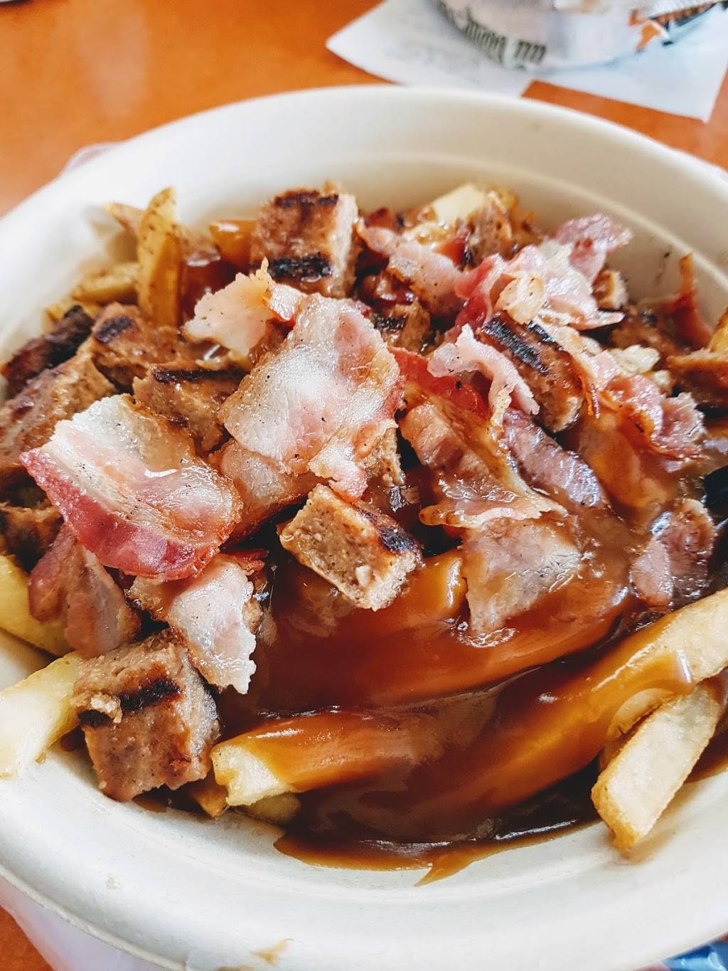 Harveys | restaurant | 6620 Finch Ave W, Etobicoke, ON M9V 5H7, Canada | 4167457500 OR +1 416-745-7500