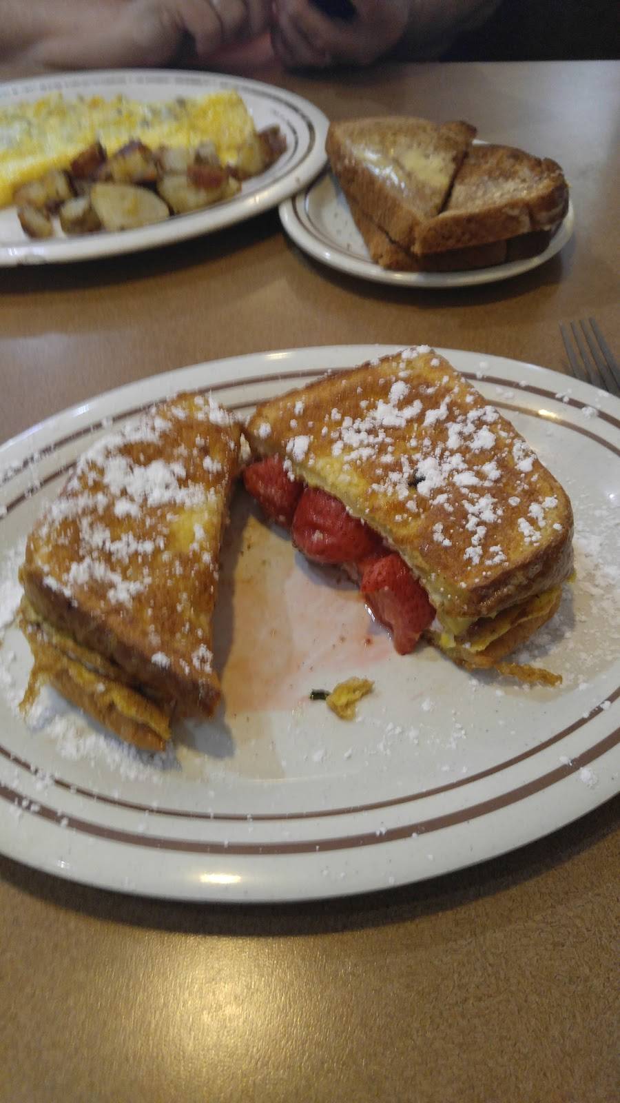 Country Coney | restaurant | 1040 S Lapeer Rd, Oxford, MI 48371, USA | 2486287712 OR +1 248-628-7712