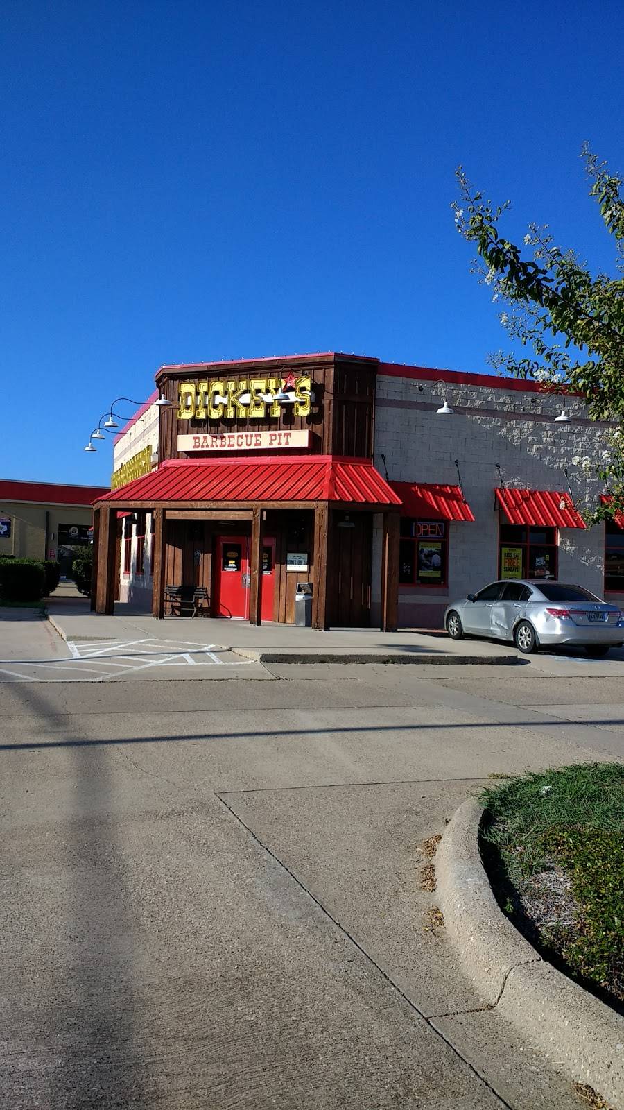 Dickeys Barbecue Pit | restaurant | 1150 N Plano Rd, Richardson, TX 75081, USA | 9729078494 OR +1 972-907-8494