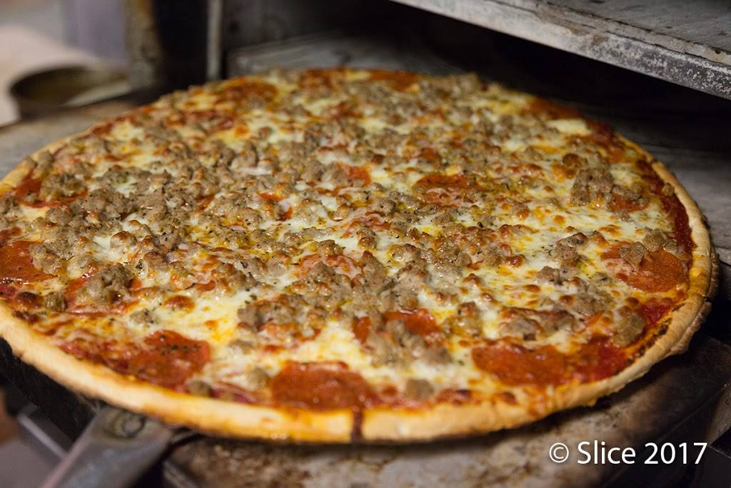 Bellshire Pizza | meal takeaway | 2504 Dickerson Pike b, Nashville, TN 37207, USA | 6158658396 OR +1 615-865-8396