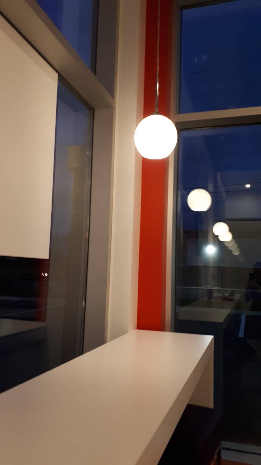 Quesada Burritos & Tacos | restaurant | 105 Rue Rose-Ellis, Drummondville, QC J2C 0C5, Canada | 8198575900 OR +1 819-857-5900