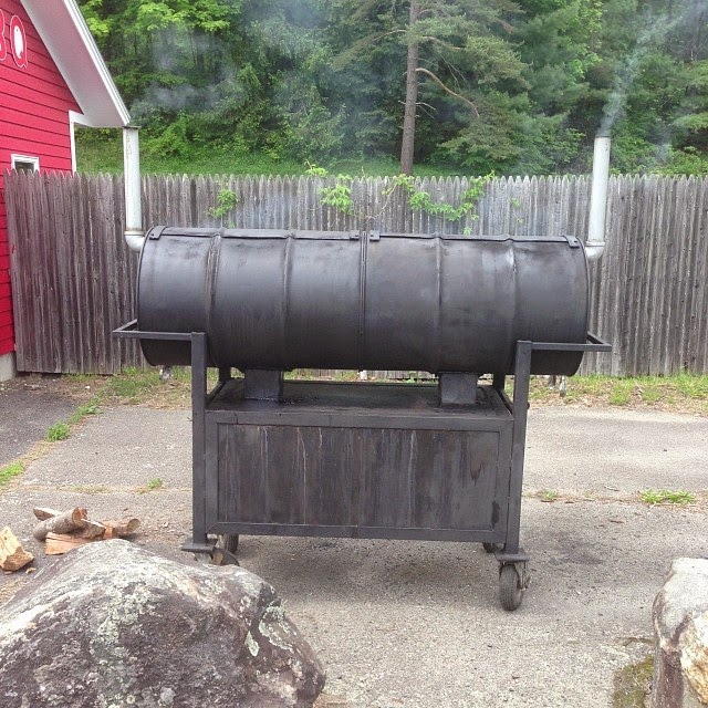 Smoky Bros BBQ | restaurant | 874 Mohawk Trail, Shelburne Falls, MA 01370, USA | 4133365266 OR +1 413-336-5266