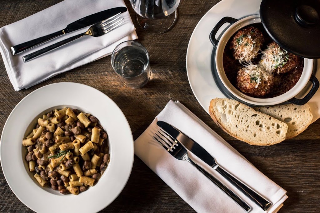 La Leggenda Pizzeria | restaurant | 224 Española Way, Miami Beach, FL 33139, USA | 3057638566 OR +1 305-763-8566