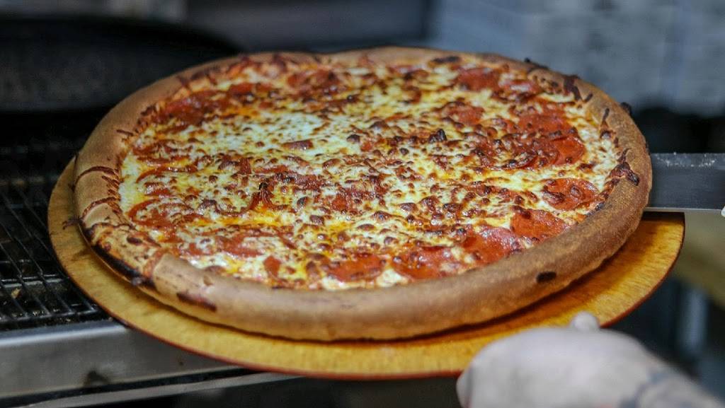 Bills Pizza (Rochdale/Charlton) | restaurant | 1141 Stafford St, Rochdale, MA 01542, USA | 5088920082 OR +1 508-892-0082