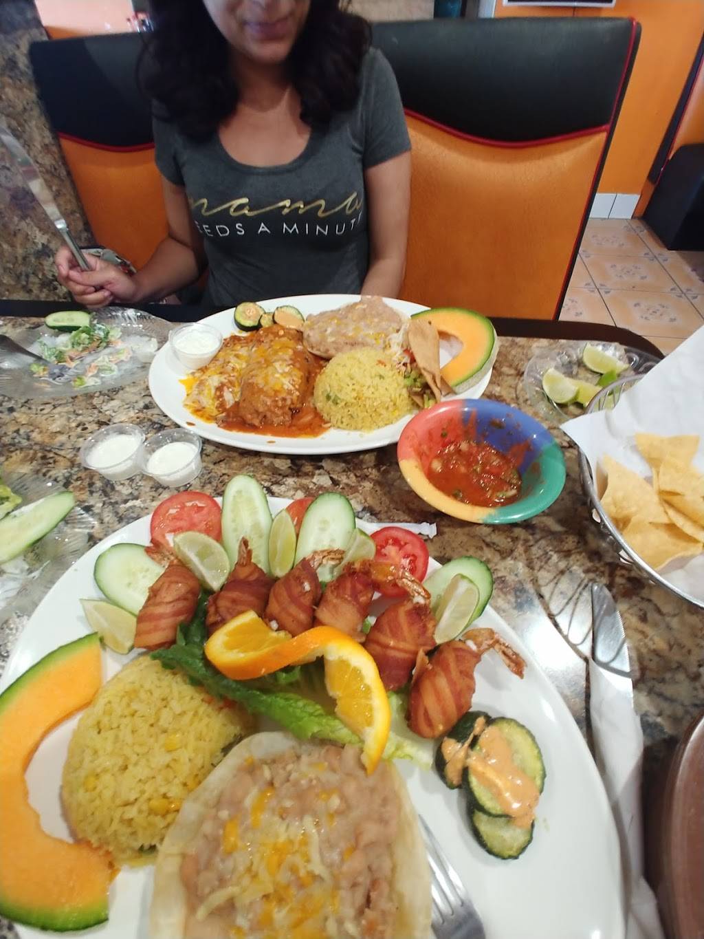 Las Playas Restaurant | restaurant | 16491 Valley Blvd, Fontana, CA 92335, USA | 9093507074 OR +1 909-350-7074