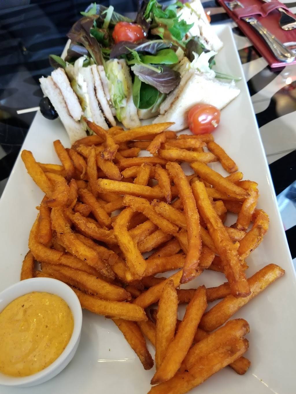 Kopper Kettle | restaurant | 1155 Maple Ave, Milton, ON L9T 0A5, Canada | 9052033800 OR +1 905-203-3800